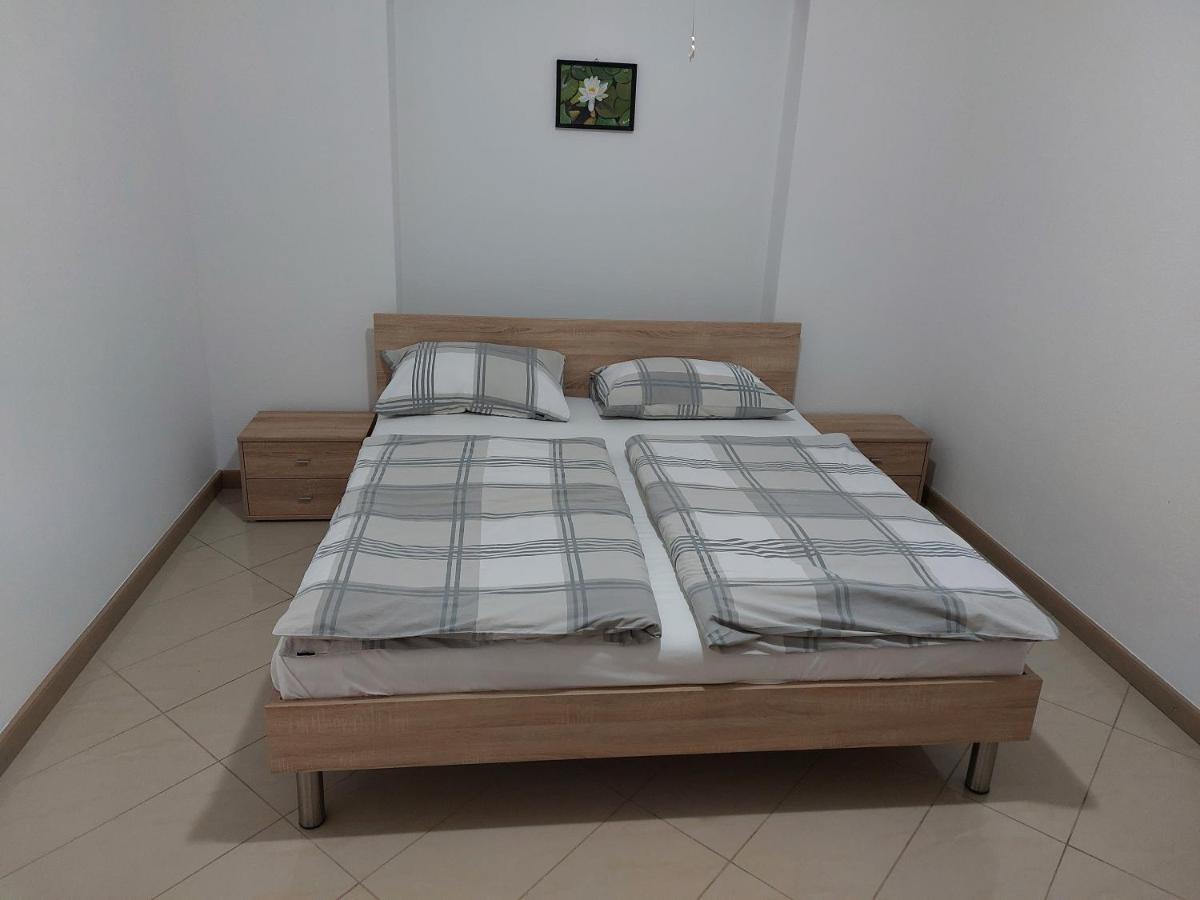 Dora Apartment سينج المظهر الخارجي الصورة